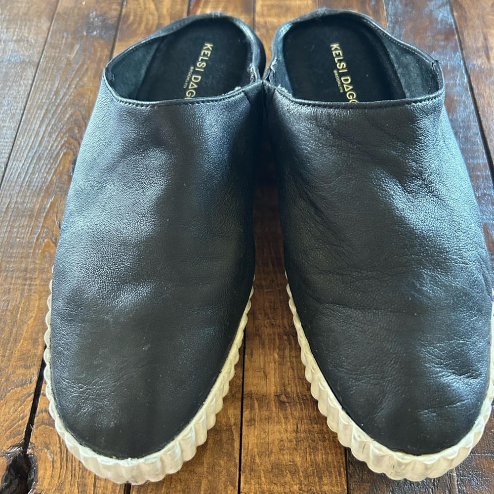 Kelsi Dagger Black Slip-On Shoes